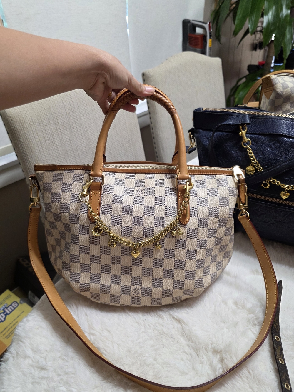 Pretty AZUR LV 100% AUTHENTIC